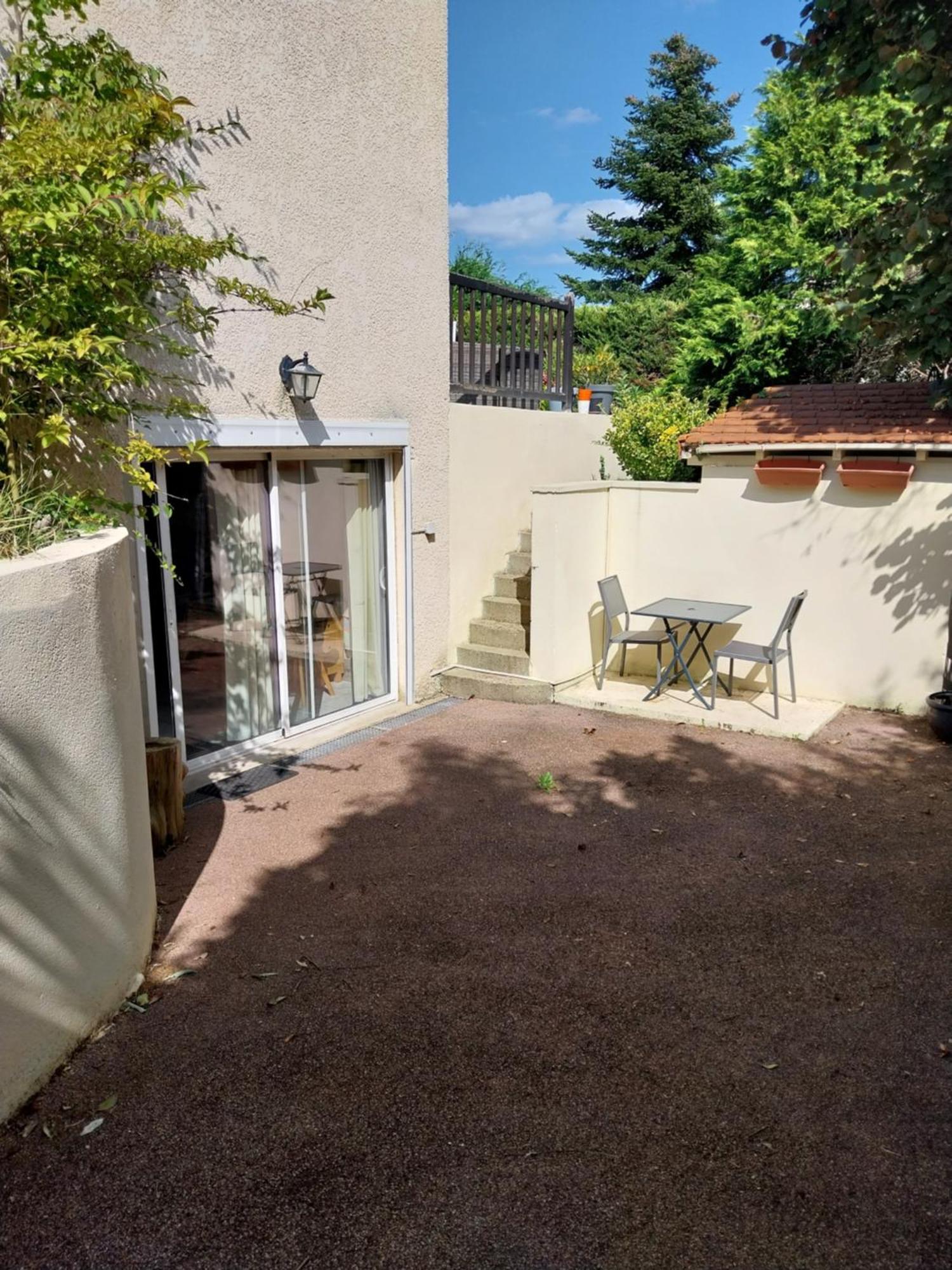 Beau Studio T1 A 30 Km De Paris แซงต์-เฌแมง-เลส์-กอร์เบล์ ภายนอก รูปภาพ